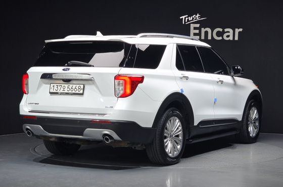 Ford Explorer 2.3 LimIted 4WD — пробег 143 819 км — фото 2 из 5