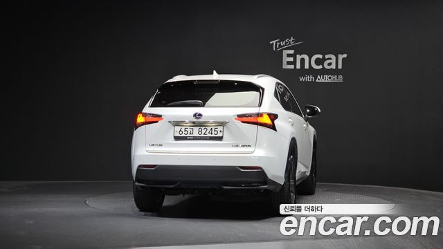 Lexus NX Executive — пробег 113 800 км — фото 4 из 5