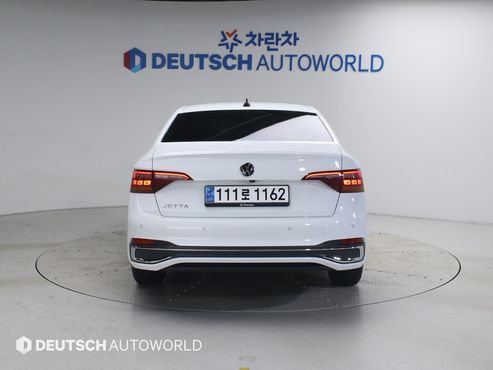 Volkswagen Jetta 1.5 TSI Prestige — пробег 7 044 км — фото 4 из 5