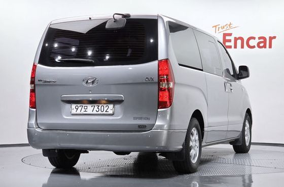 Hyundai Starex 5-Seater VAN CVX Luxury — пробег 180 245 км — фото 2 из 5