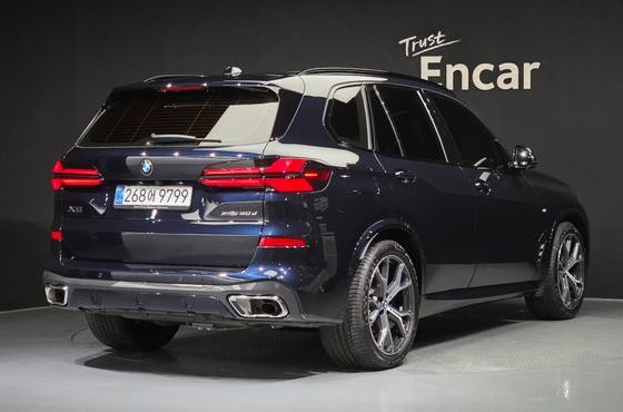 BMW X5 xDrive 30d M Sport — пробег 6 631 км — фото 2 из 5