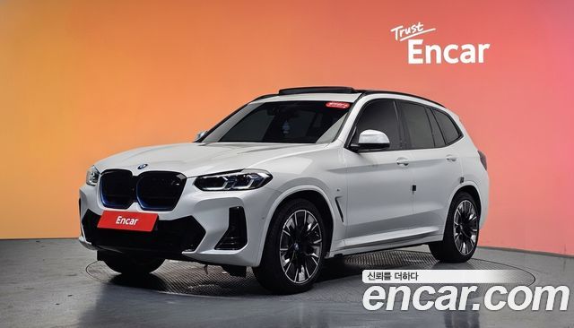 BMW iX3 M Sports — пробег 33 580 км — фото 1 из 5