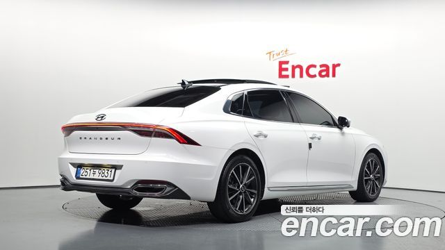 Hyundai Grandeur из Кореи Encar