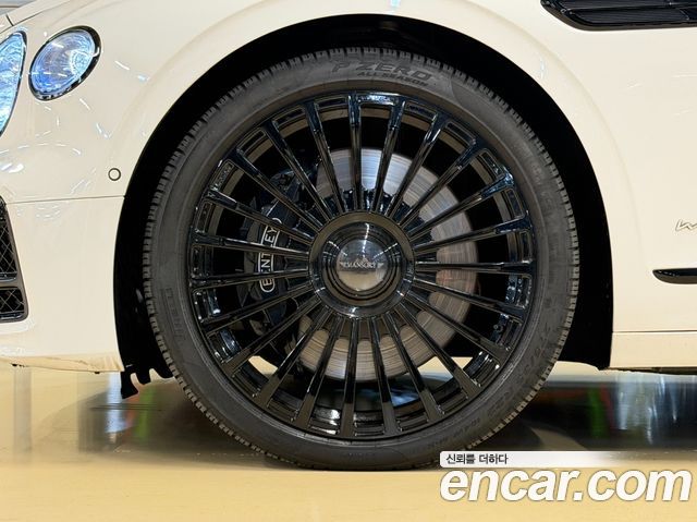 Bentley Flying Spur из Кореи Encar