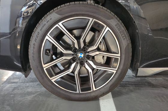 BMW 7-Series 740i xDrive M Sport — пробег 38 984 км — фото 5 из 5