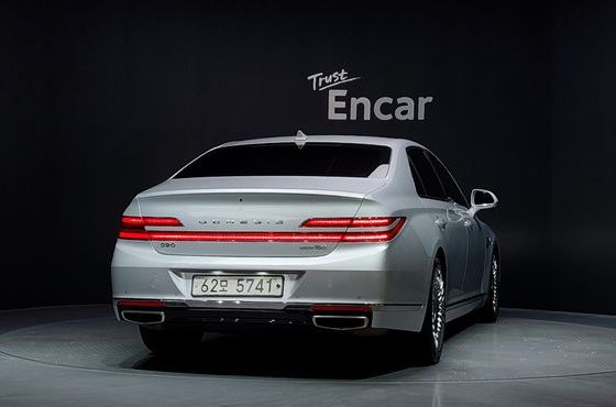 Genesis G90 5.0 AWD Prestige — пробег 253 961 км — фото 4 из 5