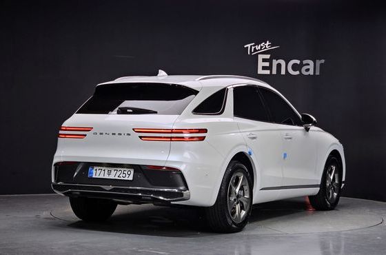 Genesis GV70 2.5T Gasoline AWD — пробег 11 551 км — фото 2 из 5