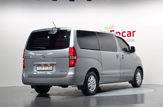 Hyundai Starex Van 3-Seater Smart — пробег 54 253 км — фото 2 из 5