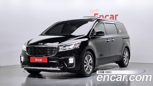 Kia Carnival 9-Seater Noblesse Special — пробег 155 831 км — фото 1 из 5