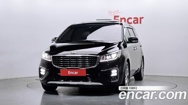 Kia Carnival 9-Seater Noblesse Special — пробег 155 831 км — фото 3 из 5