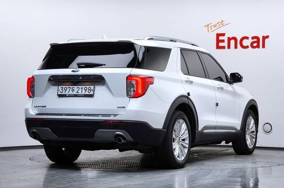 Ford Explorer 2.3 LimIted 4WD — пробег 82 185 км — фото 2 из 5