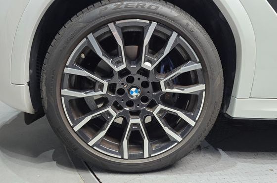 BMW X6 xDrive40i M Sport — пробег 13 544 км — фото 5 из 5