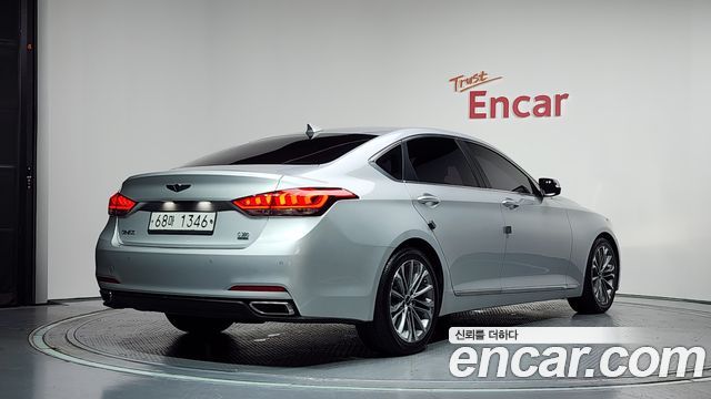 Hyundai Genesis из Кореи Encar