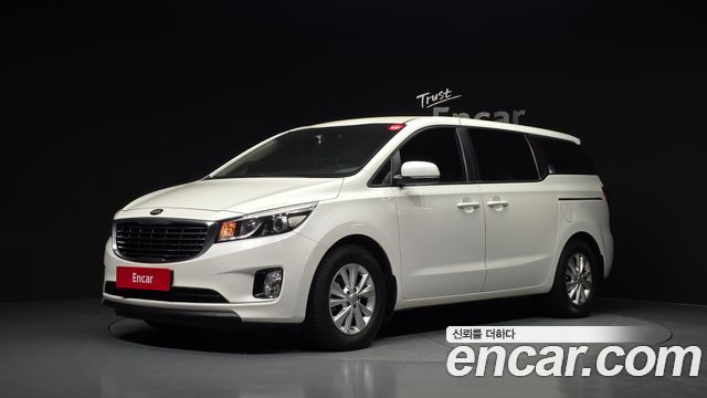 Kia Carnival 11-seater Deluxe — пробег 87 965 км — фото 1 из 5