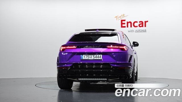 Lamborghini Urus 4.0 V8 S — пробег 2 082 км — фото 4 из 5