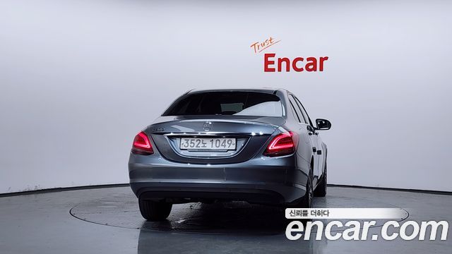 Mercedes-Benz C-Class из Кореи Encar
