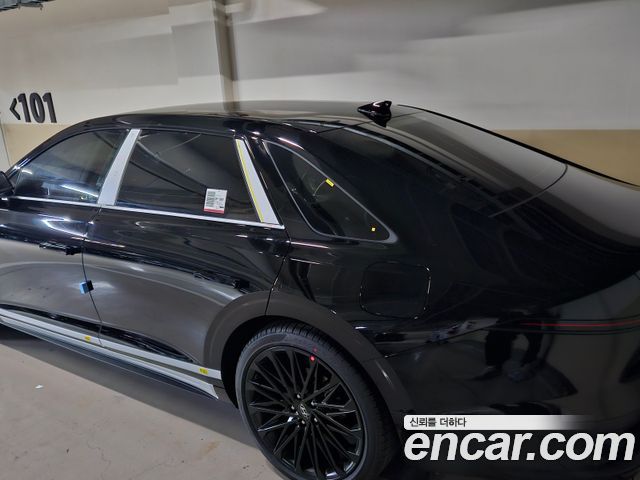 Hyundai Grandeur Calligraphy — пробег 5 200 км — фото 3 из 5