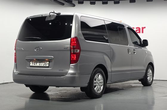 Hyundai Starex Van 5-Seater Modern — пробег 220 926 км — фото 2 из 5