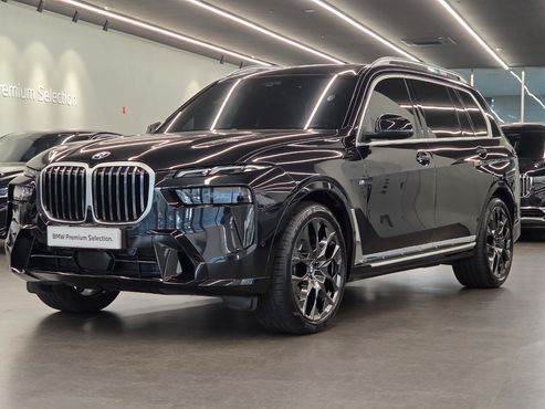 BMW X7 xDrive 40i M Sport 7STR — пробег 16 762 км — фото 1 из 5