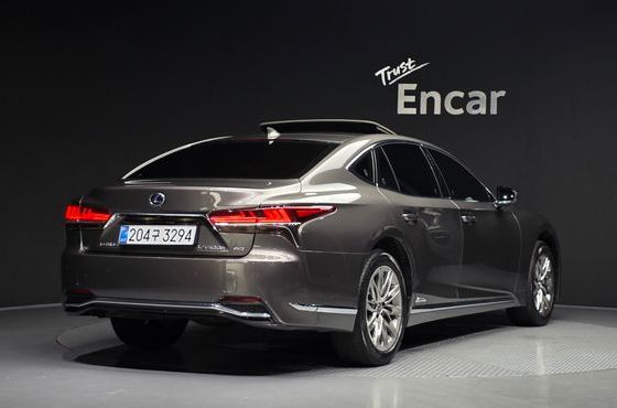 Lexus LS 3.5 Luxury AWD — пробег 102 834 км — фото 2 из 5