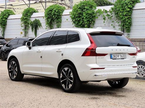 Volvo XC60 B5 Ultra Bright — пробег 19 150 км — фото 3 из 5