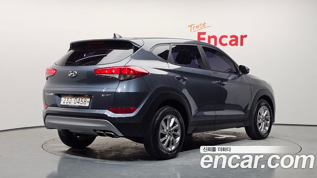 Hyundai Tucson Diesel 2.0 2WD Style Special — пробег 106 773 км — фото 2 из 5