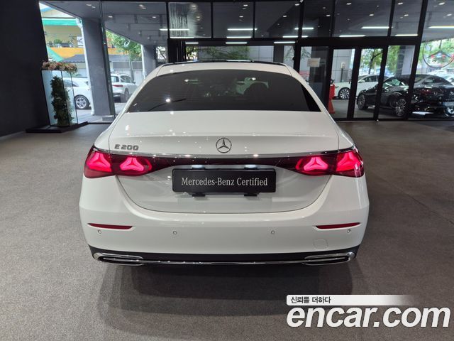 Mercedes-Benz E-Class из Кореи Encar
