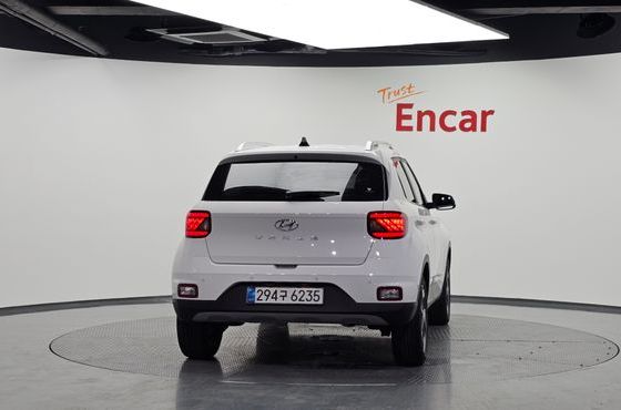 Hyundai Venue 1,6 Premium — пробег 6 676 км — фото 4 из 5