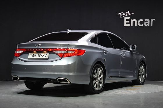 Hyundai Grandeur HG300 Premium — пробег 73 600 км — фото 2 из 5