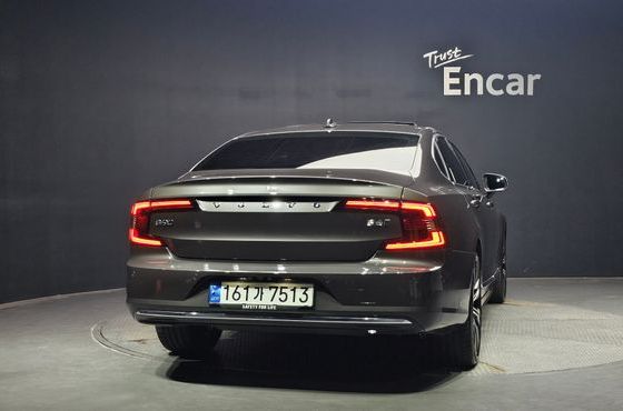 Volvo S90 B6 AWD Ultimate Bright — пробег 12 404 км — фото 4 из 5
