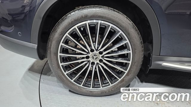 Mercedes-Benz GLC-Class GLC300 4MATIC AMG Line — пробег 18 448 км — фото 5 из 5