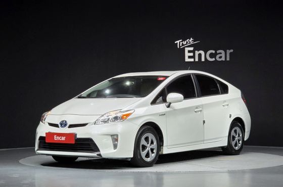 Toyota Prius 1.8 E — пробег 179 595 км — фото 1 из 5