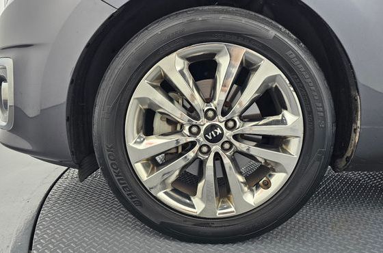 Kia Carnival 9-seater Prestige — пробег 124 793 км — фото 5 из 5