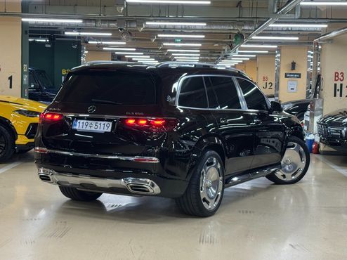 Mercedes-Benz GLS-Class Maybach GLS600 4MATIC — пробег 3 440 км — фото 2 из 5