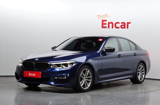 BMW 5-Series 520d xDrive M Sport Package Plus — пробег 95 908 км — фото 1 из 5