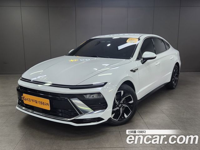 Hyundai Sonata 2.0 Exclusive — пробег 6 877 км — фото 1 из 5