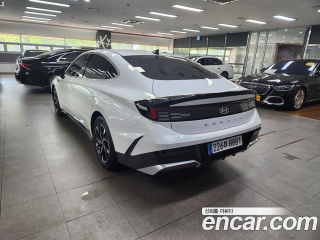 Hyundai Sonata 2.0 Exclusive — пробег 6 877 км — фото 2 из 5