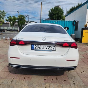 Mercedes-Benz E-Class E300 4MATIC Exclusive — пробег 30 114 км — фото 4 из 5