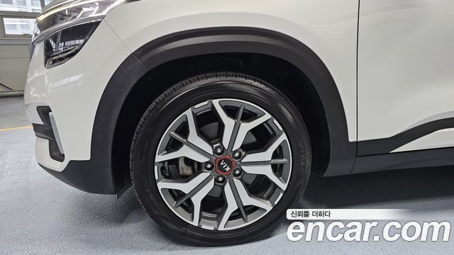 Kia Seltos из Кореи Encar