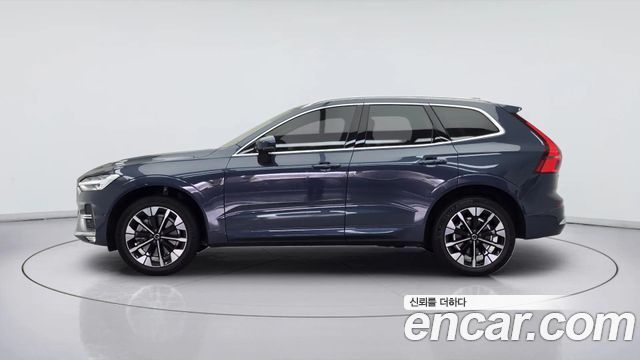 Volvo XC60 B5 Ultra Bright — пробег 1 745 км — фото 3 из 5