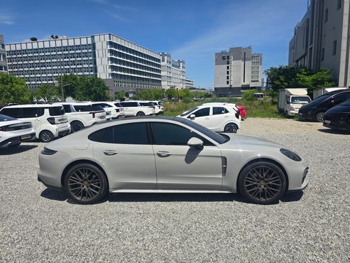 Porsche Panamera 2.9 AWD Platinum Edition — пробег 11 000 км — фото 4 из 5