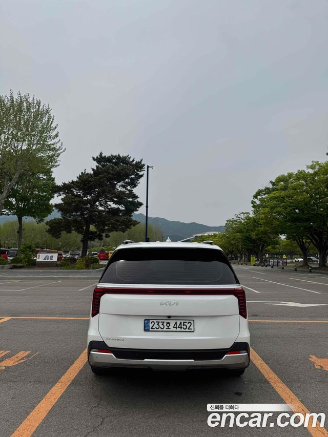Kia Carnival 9-Seater Prestige — пробег 30 222 км — фото 5 из 5