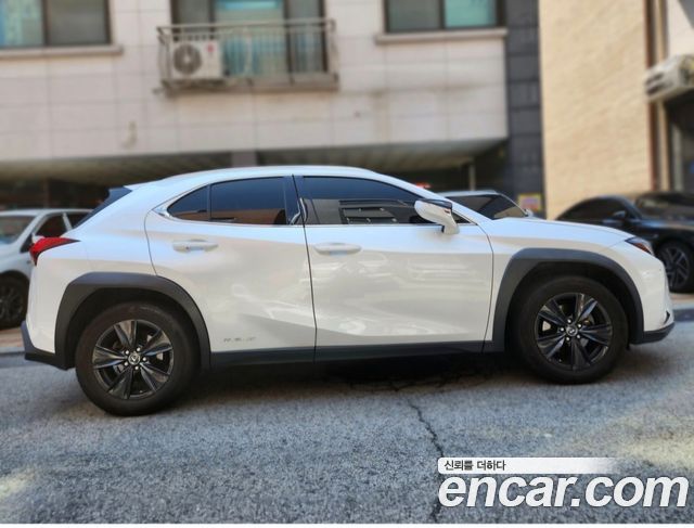 Lexus UX из Кореи Encar