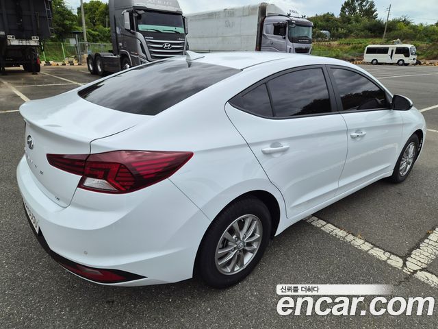 Hyundai AVANTE 1.6 Smart — пробег 52 205 км — фото 2 из 5