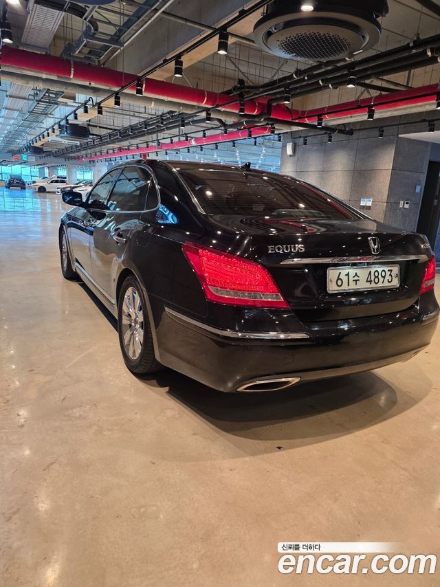 Hyundai Equus из Кореи Encar