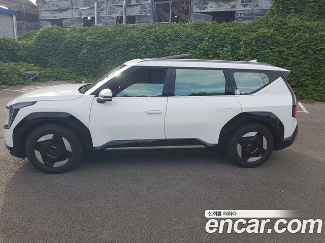 Kia EV9 из Кореи Encar