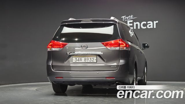 Toyota Sienna 3.5 — пробег 179 525 км — фото 4 из 5