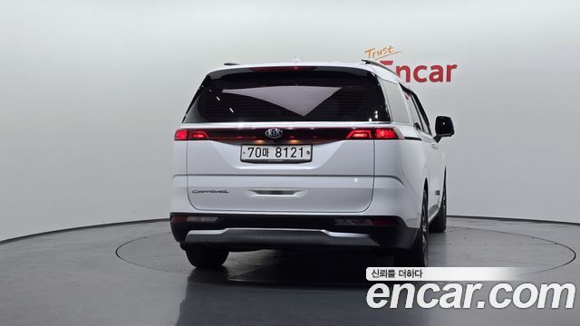 Kia Carnival Gasoline 11-Seater Signature — пробег 63 236 км — фото 4 из 5