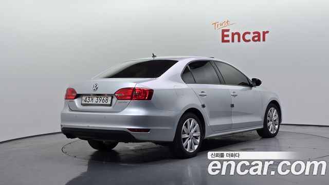 Volkswagen Jetta 2.0 TDI 6th — пробег 222 761 км — фото 2 из 5