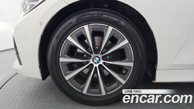 BMW 3-Series из Кореи Encar